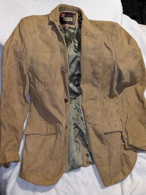 Men’s Lightweight Suede Shirt Jacket in Tan